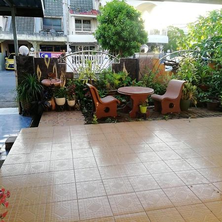 Love Homestay Ct Kangar Exterior photo